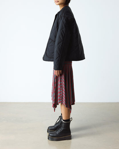 https://cdn.media.amplience.net/i/drmartens/25637001.81.jpg