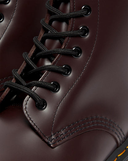 https://cdn.media.amplience.net/i/drmartens/27277626.89.jpg