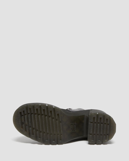 https://cdn.media.amplience.net/i/drmartens/27613001.89.jpg