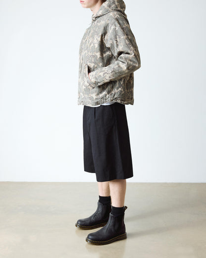 https://cdn.media.amplience.net/i/drmartens/31874001.81.jpg