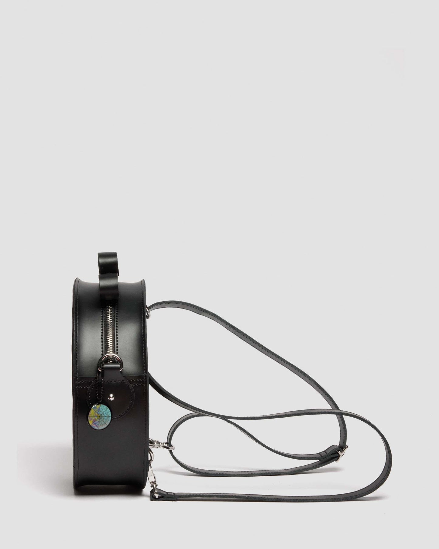 https://cdn.media.amplience.net/i/drmartens/43063001.86.jpg